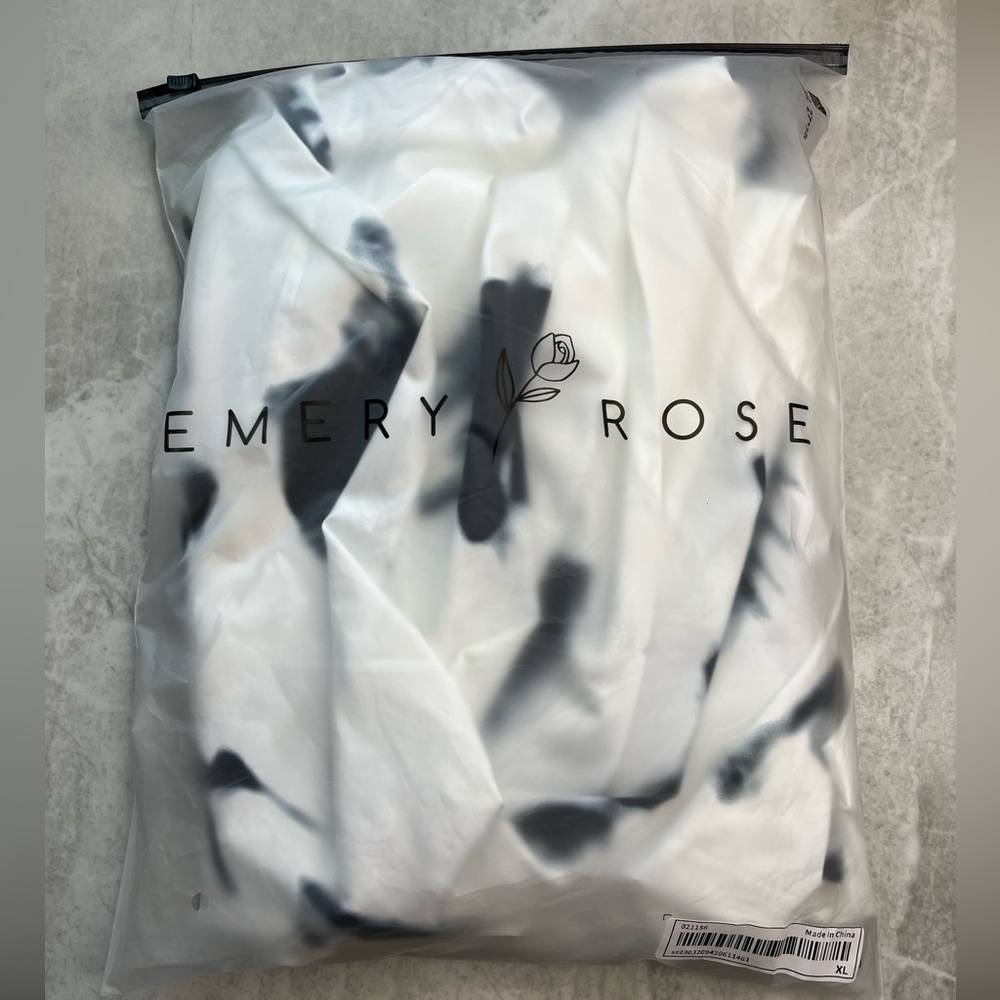 Shein Jumpsuit - Picture 7 of 8